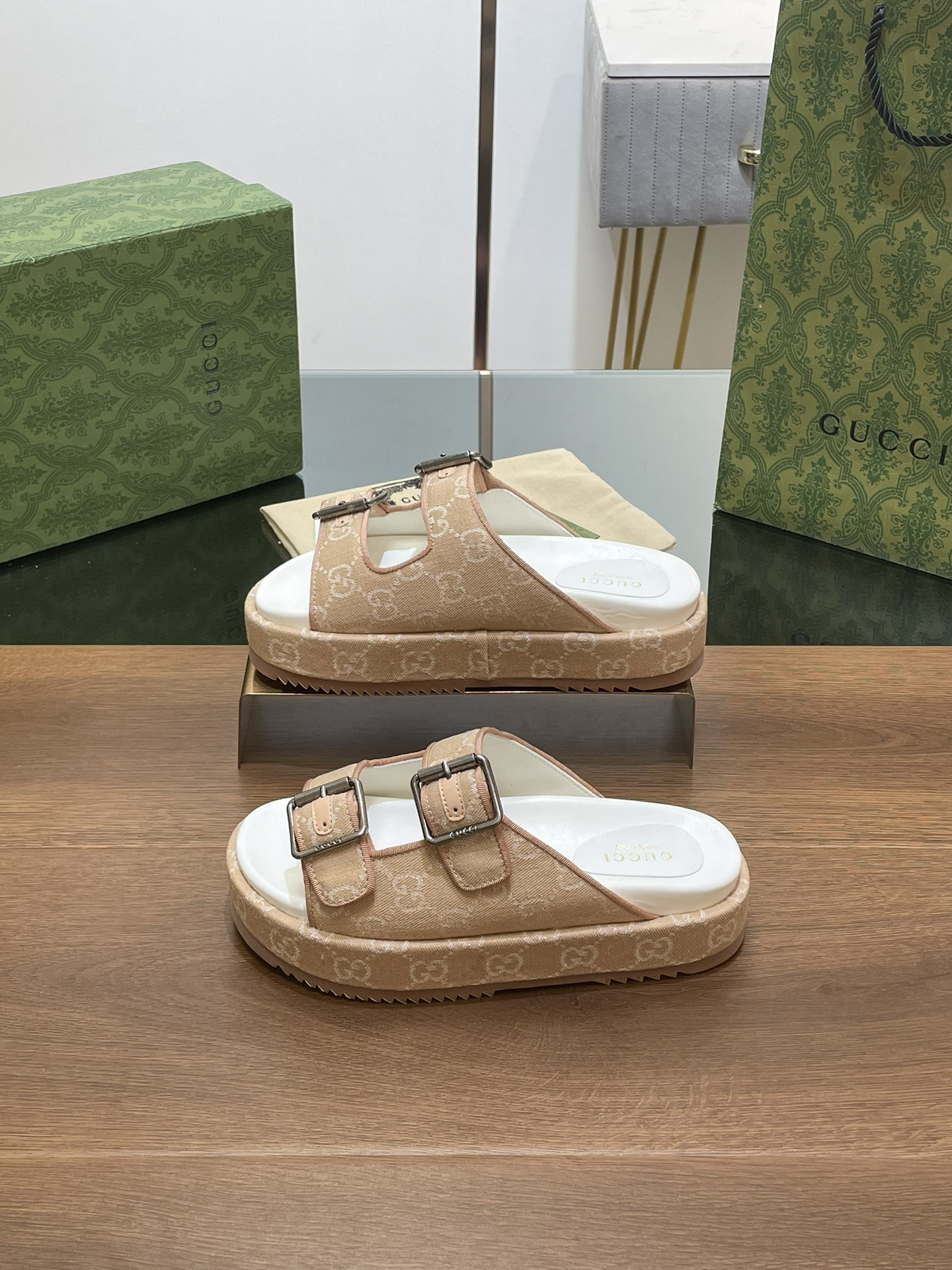 UA Gvc*1 SANDAL WITH DOUBLE G