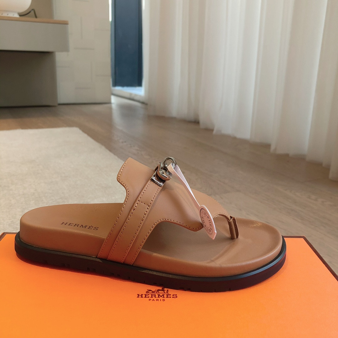 UA H**me5 Empire Sandal