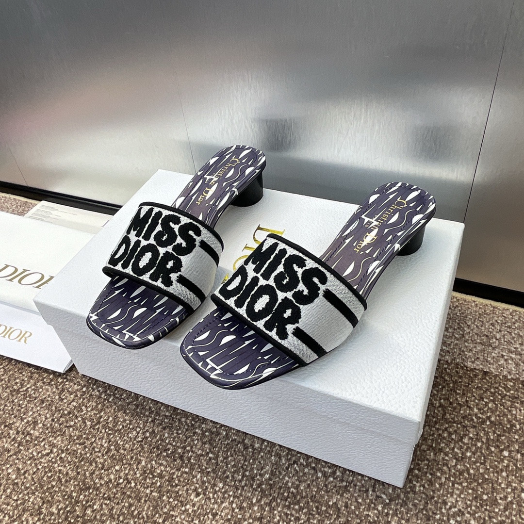 UA D10r Dway Heeled Slide