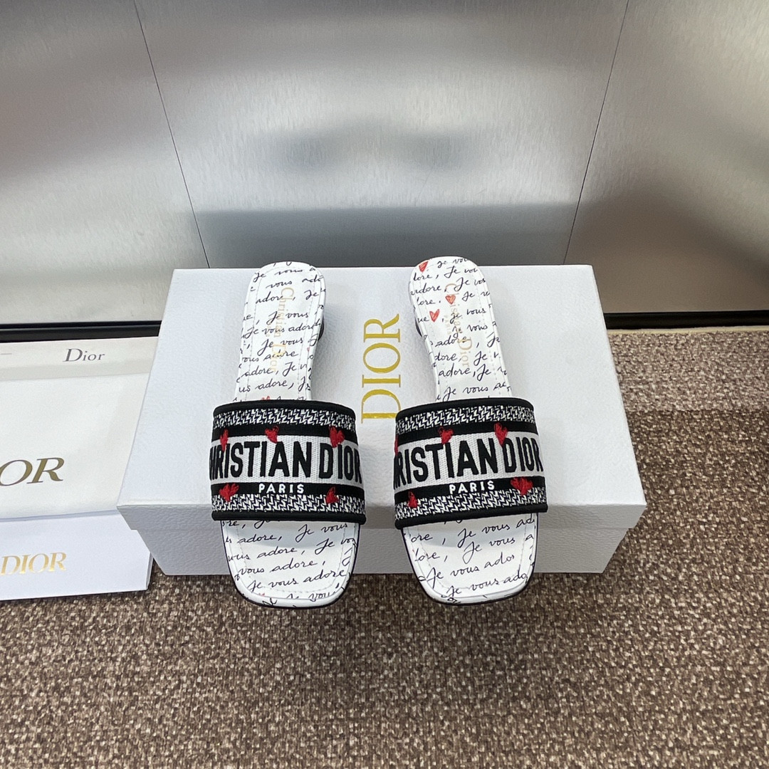 UA D10ramour Dway Heeled Slide