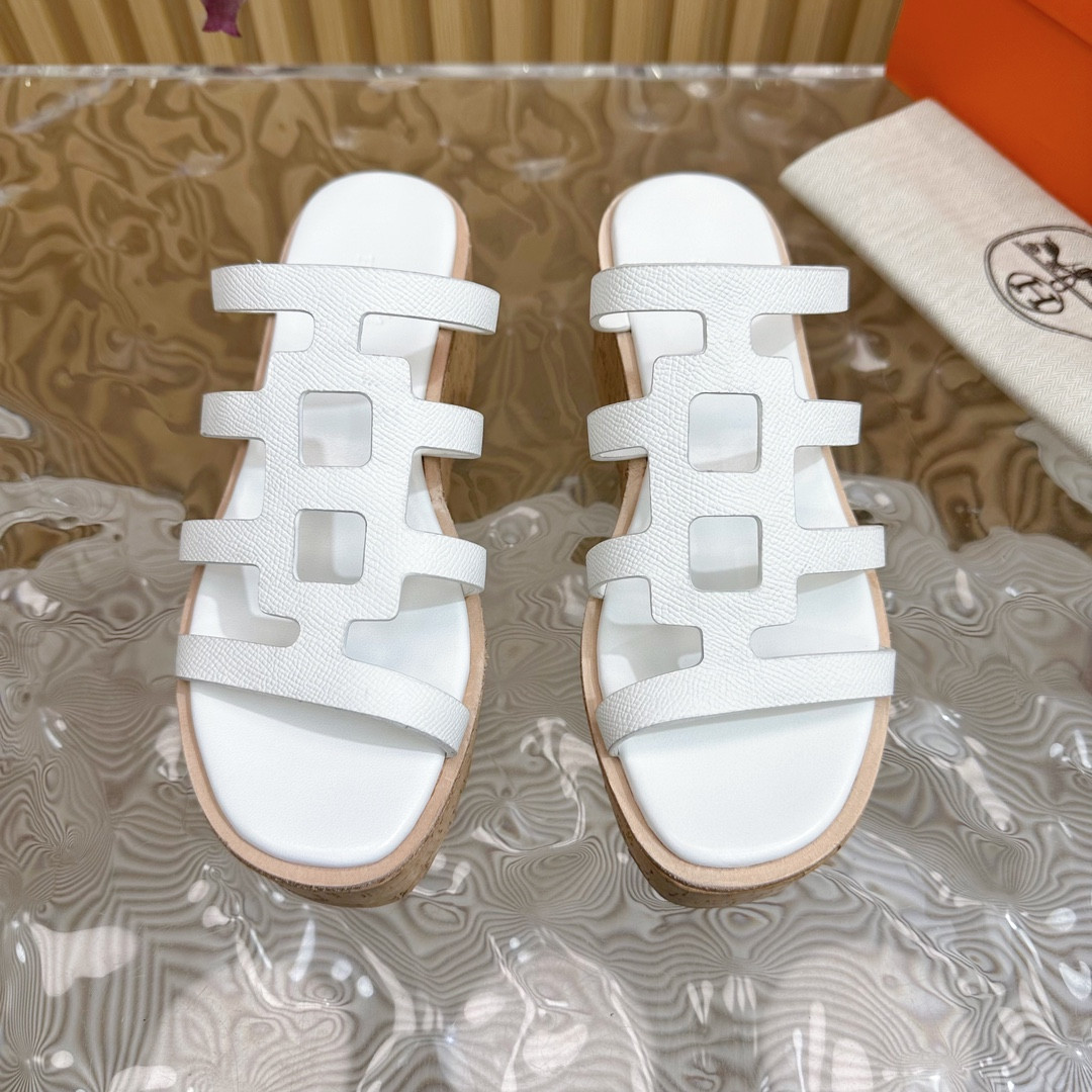 UA H**me5 Isabella 30 sandal