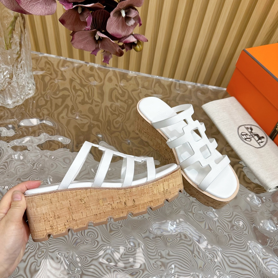 UA H**me5 Isabella 30 sandal