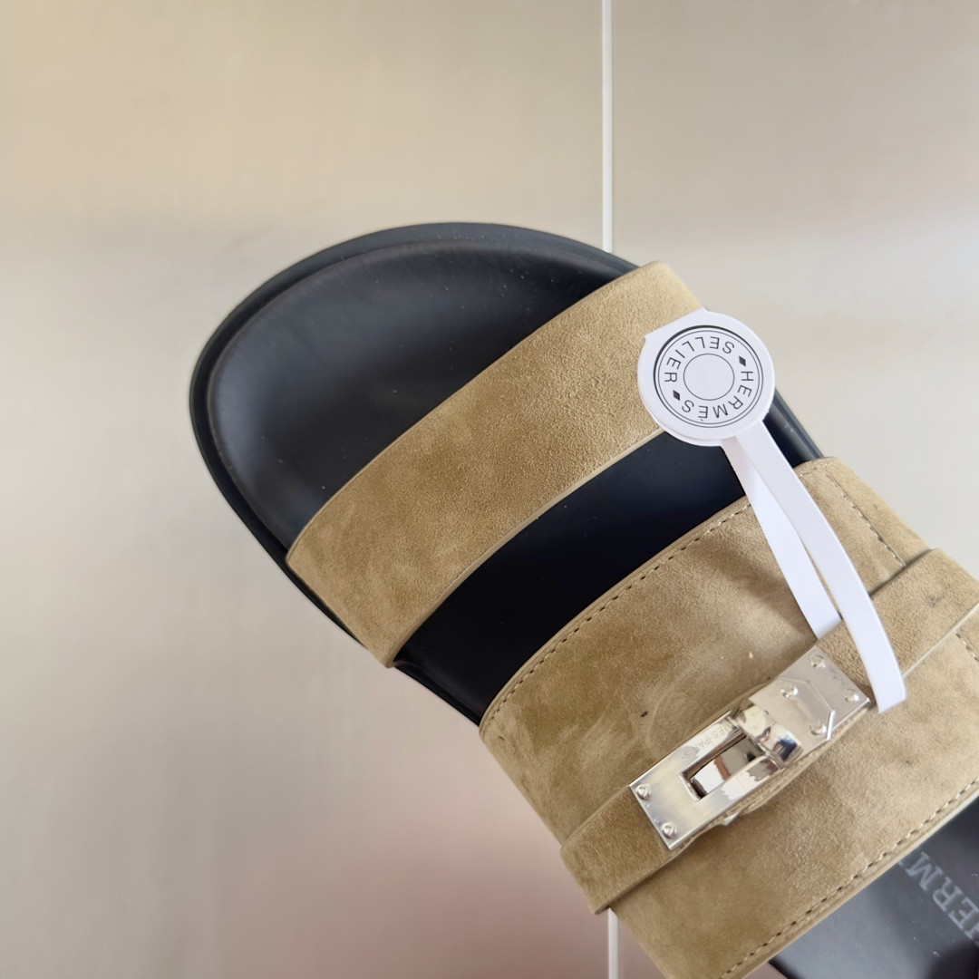 UA H**me5 Jackson sandal