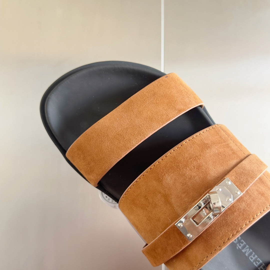 UA H**me5 Jackson sandal