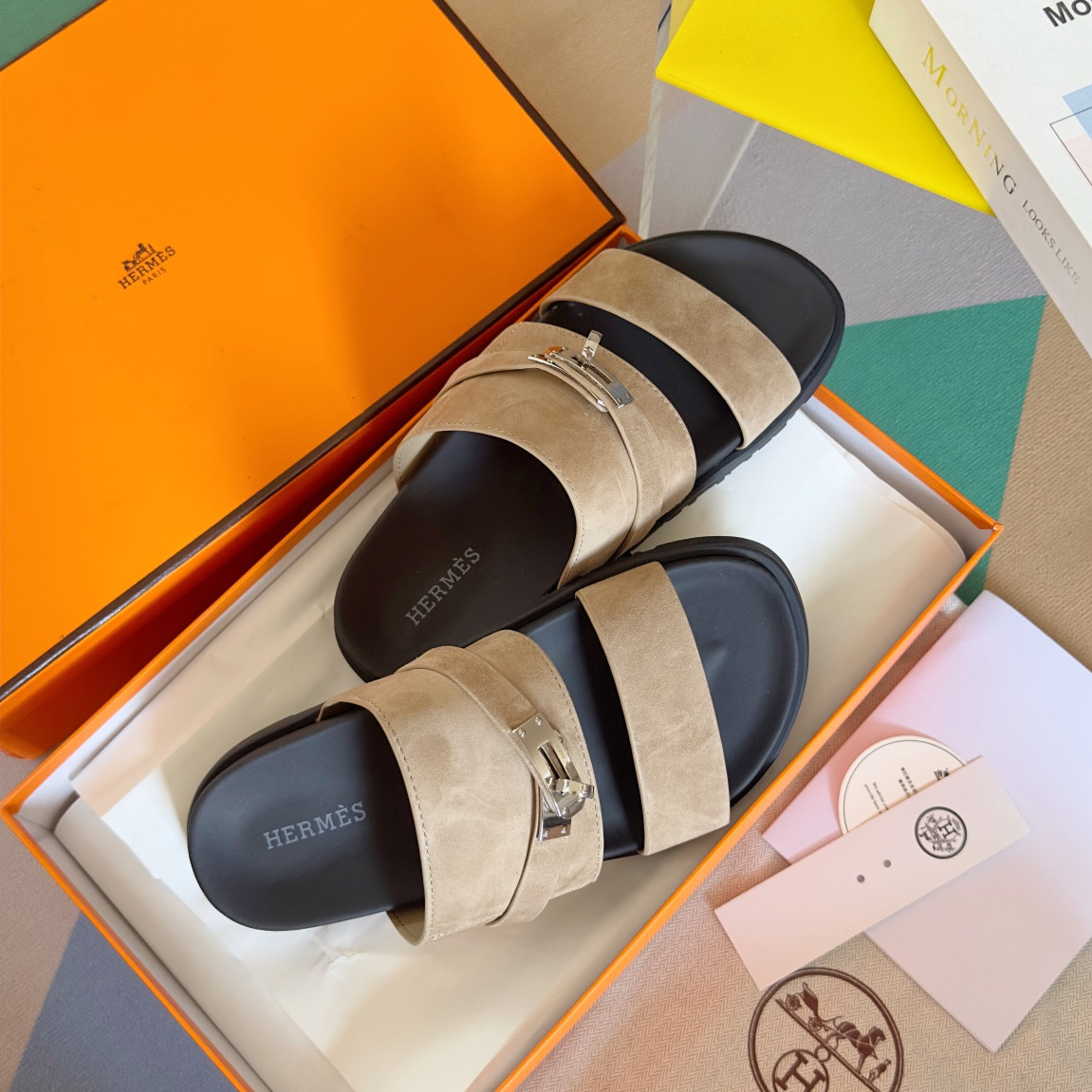 UA H**me5 Jackson sandal