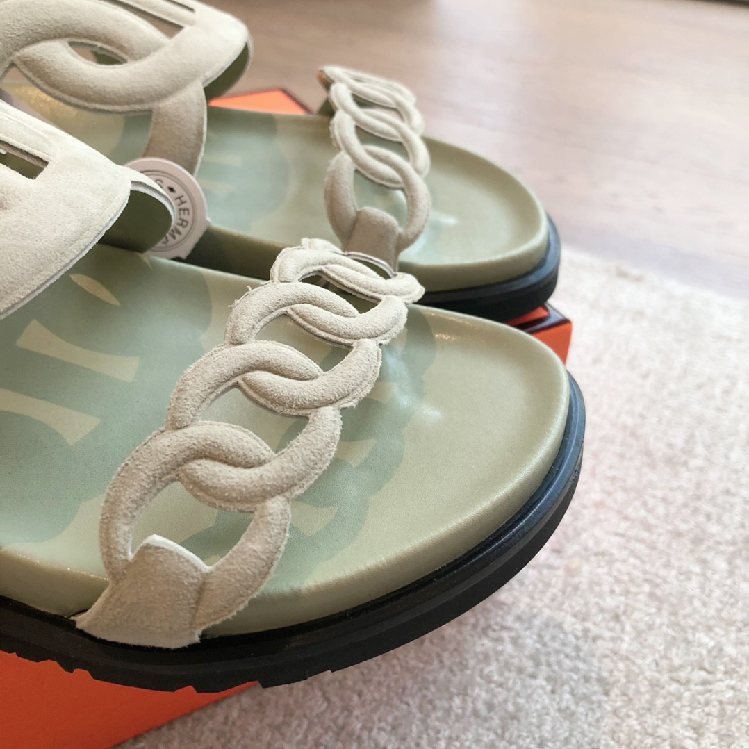 UA H**me5 Extra sandal