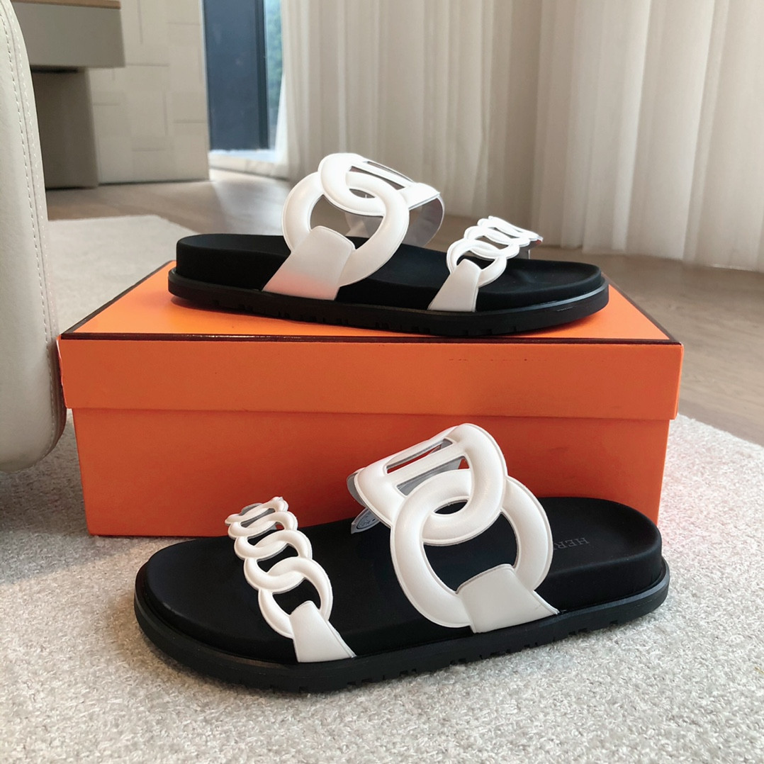 UA H**me5 Extra sandal