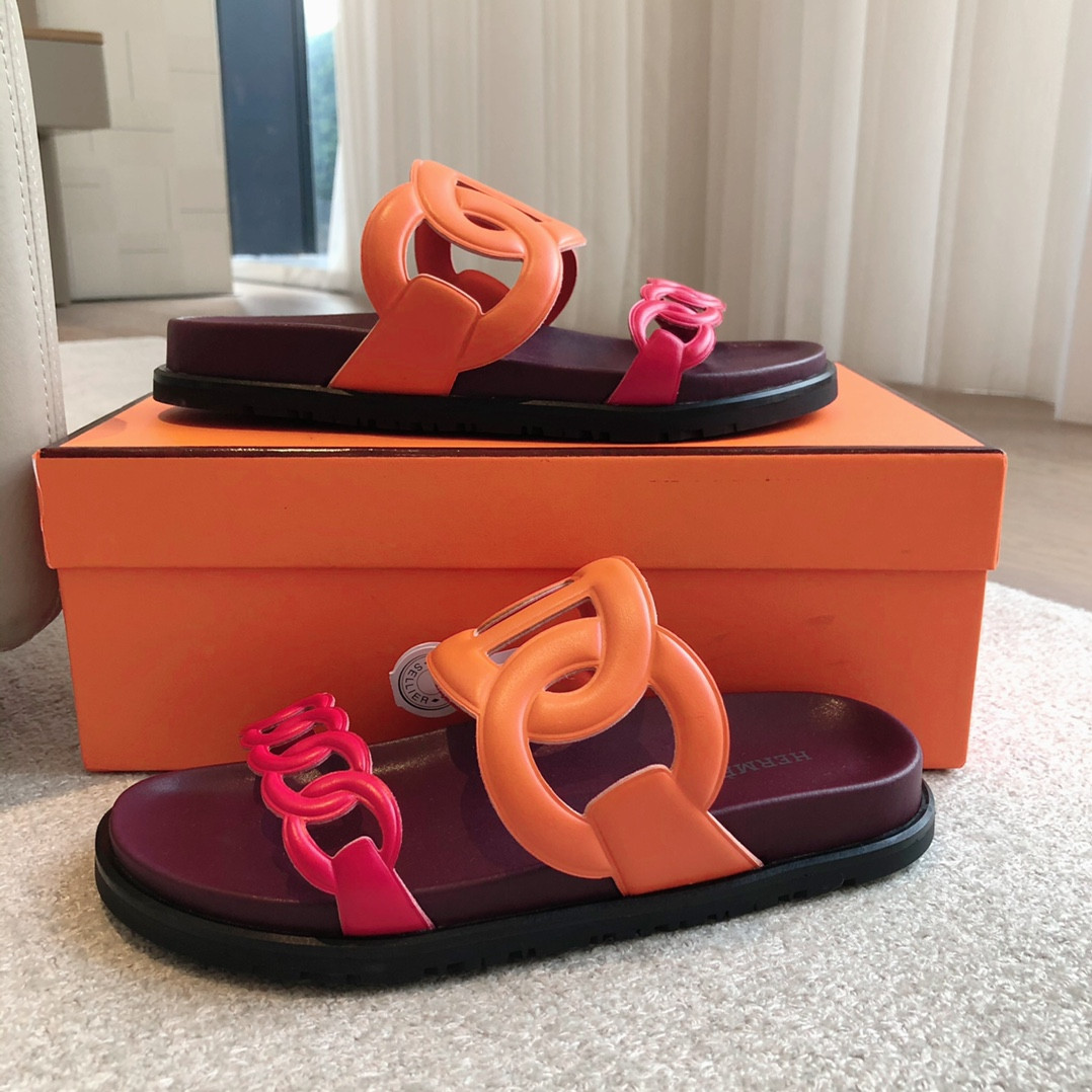 UA H**me5 Extra sandal