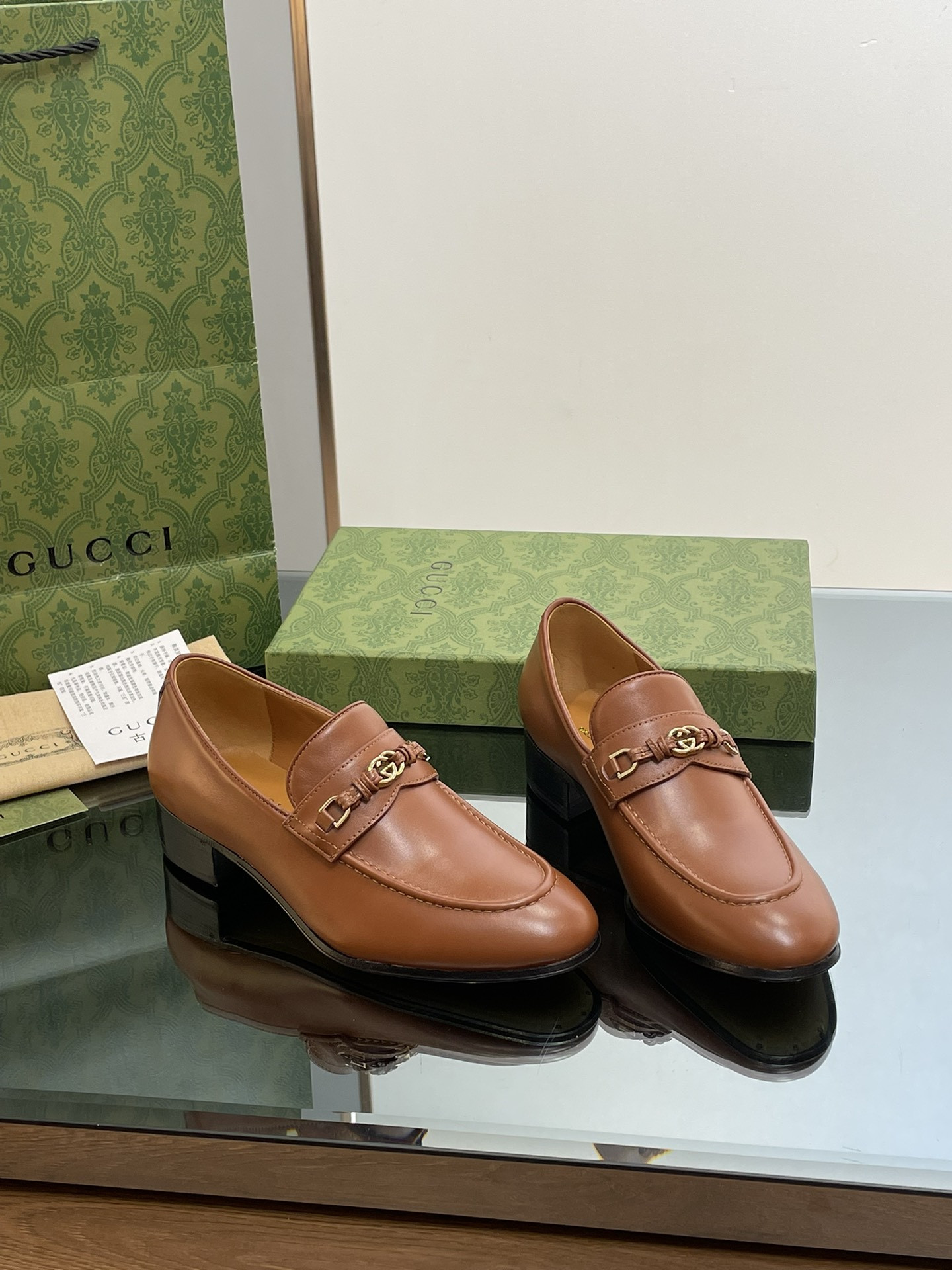 UA Gvc*1 INTERLOCKING G LOAFER