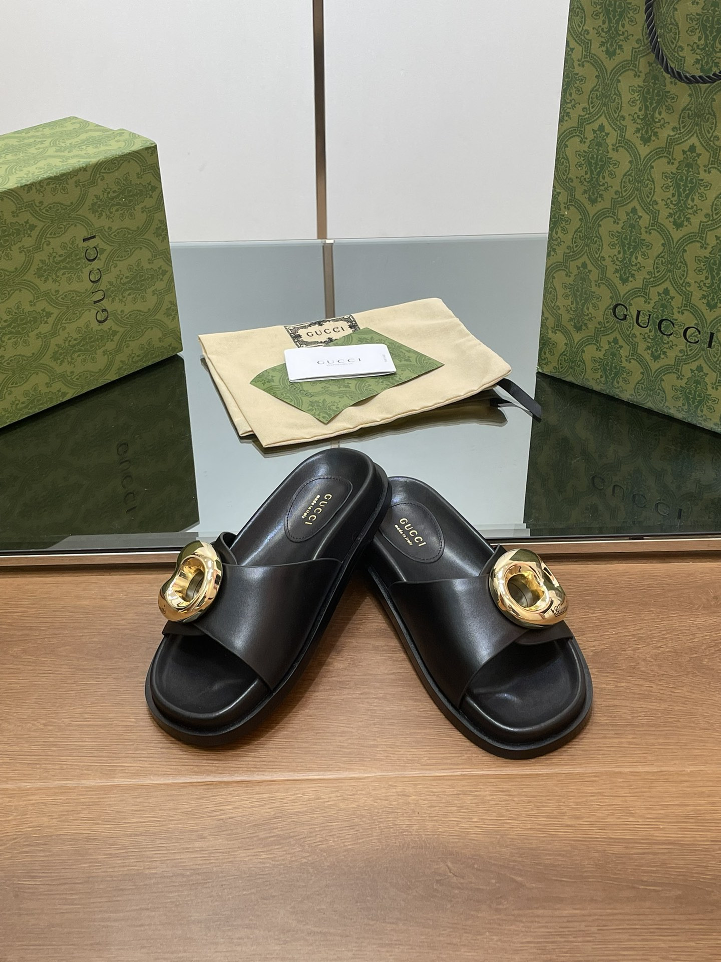 UA Gvc*1 MARINA CHAIN SLIDE SANDAL