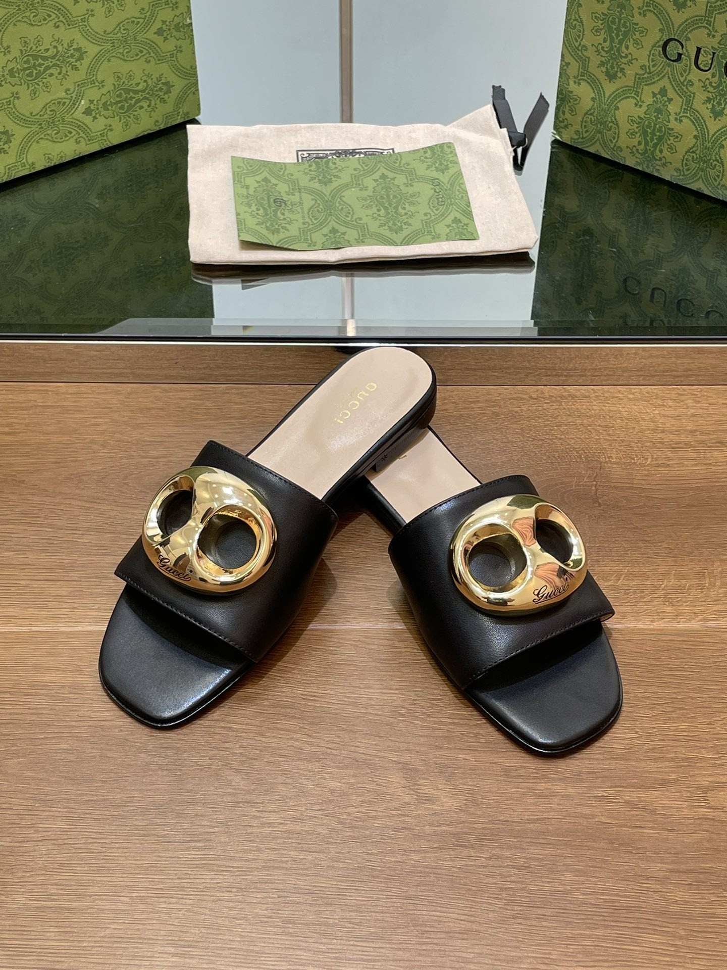 UA Gvc*1 MARINA CHAIN SLIDE