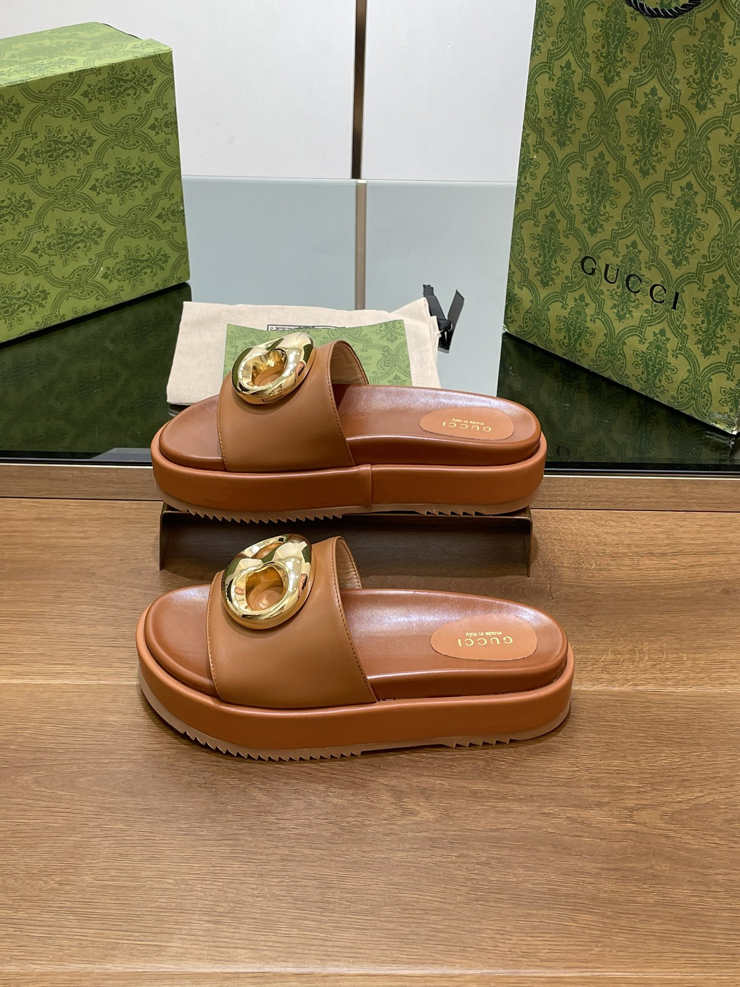 UA Gvc*1 MARINA CHAIN SLIDE