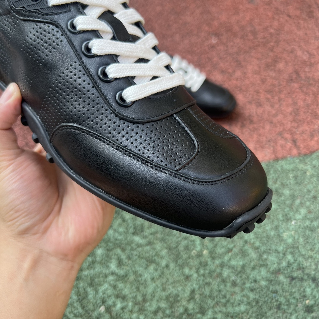 UA H**me5 In Sneaker