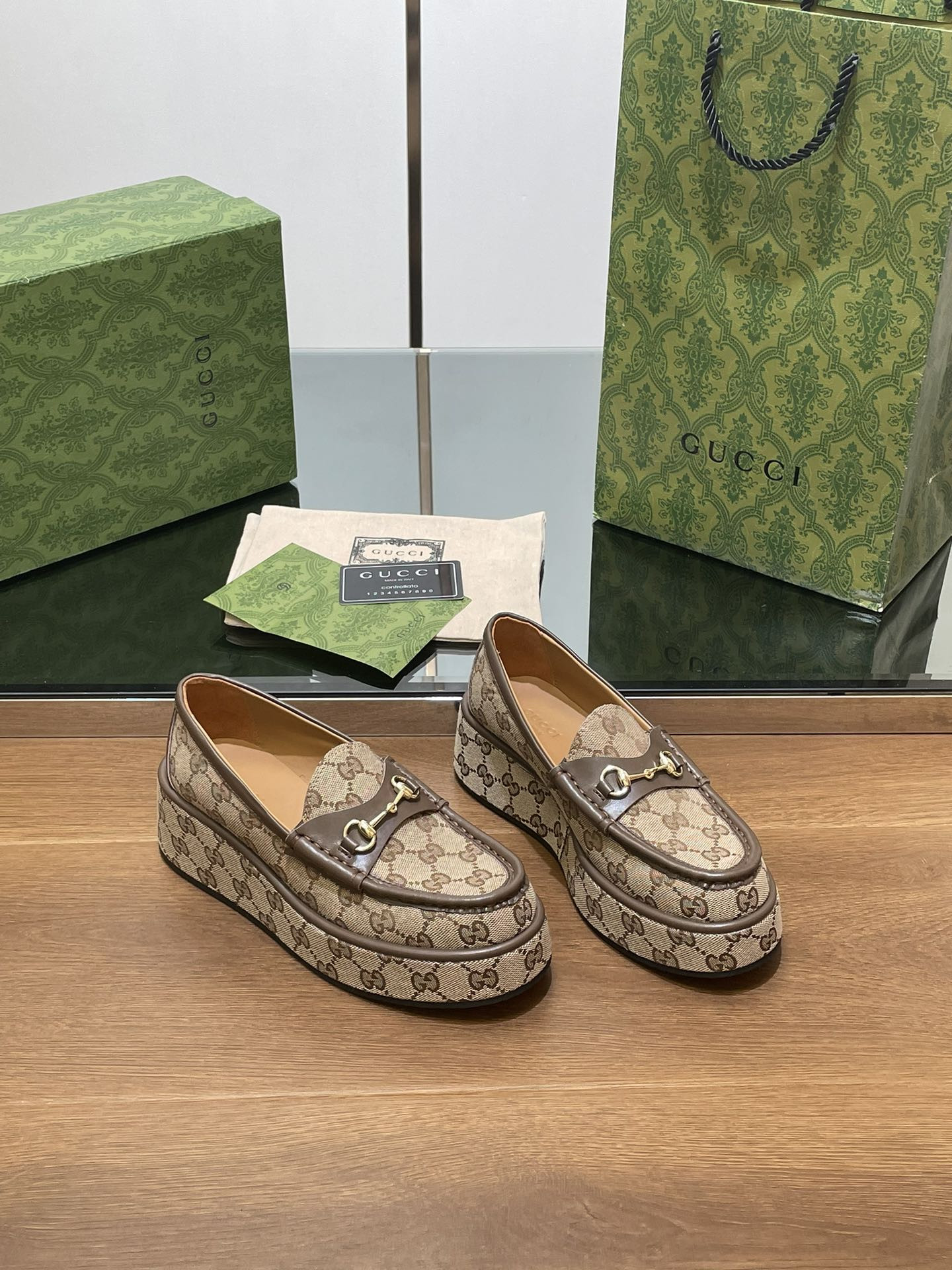 UA Gvc*1 HORSEBIT WEDGE LOAFER