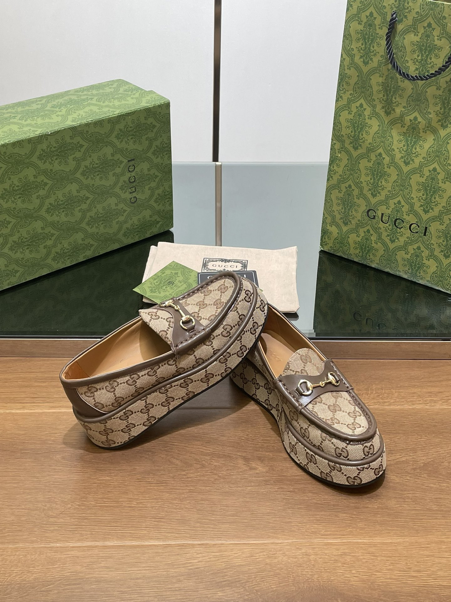 UA Gvc*1 HORSEBIT WEDGE LOAFER