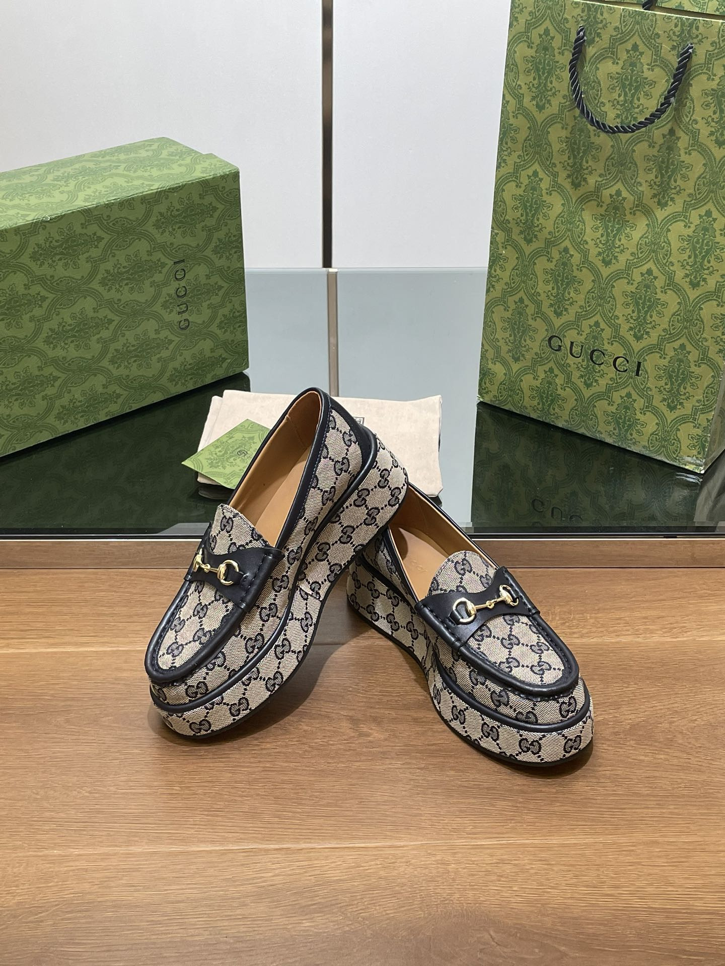 UA Gvc*1 HORSEBIT WEDGE LOAFER