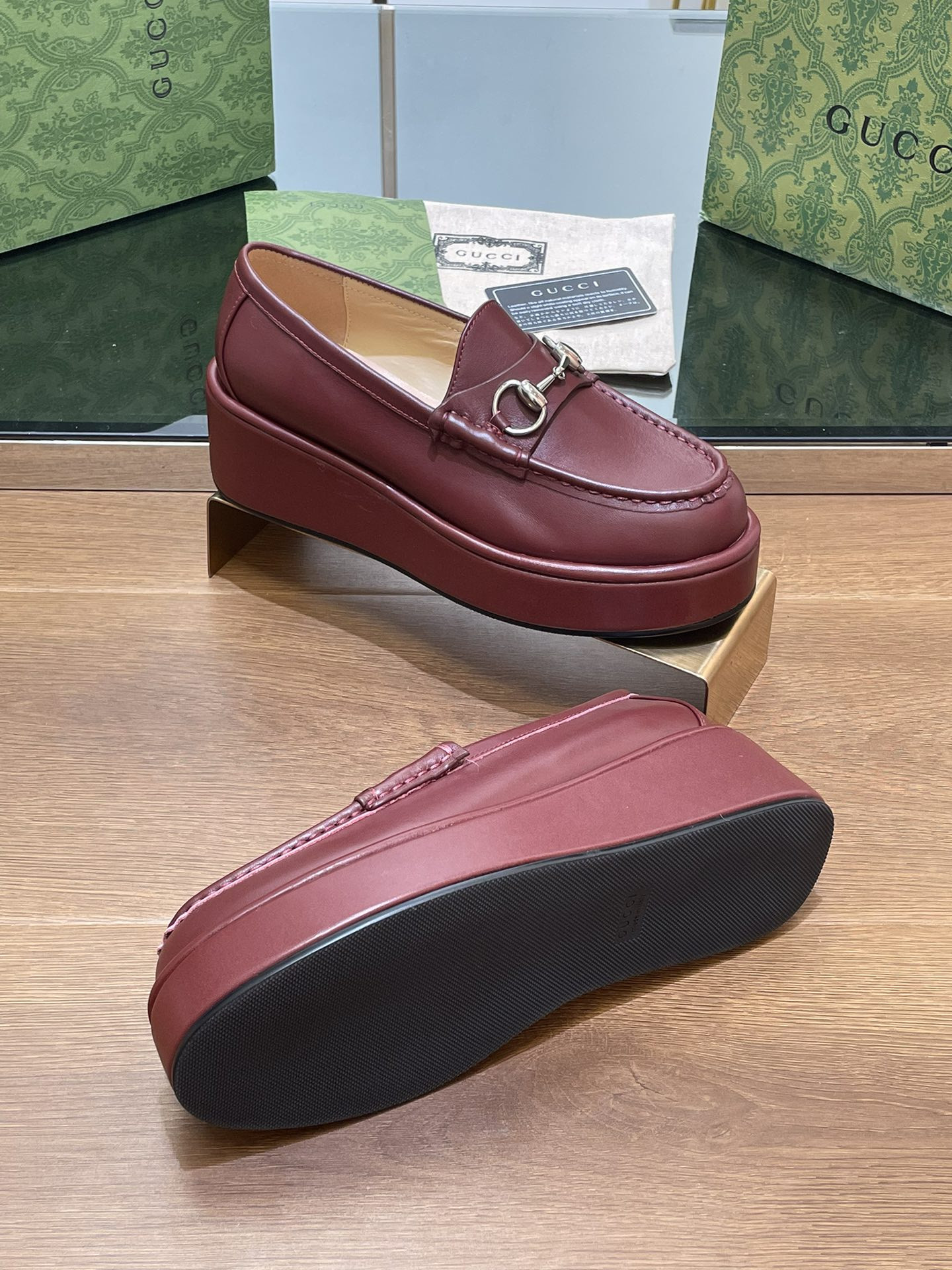 UA Gvc*1 HORSEBIT WEDGE LOAFER