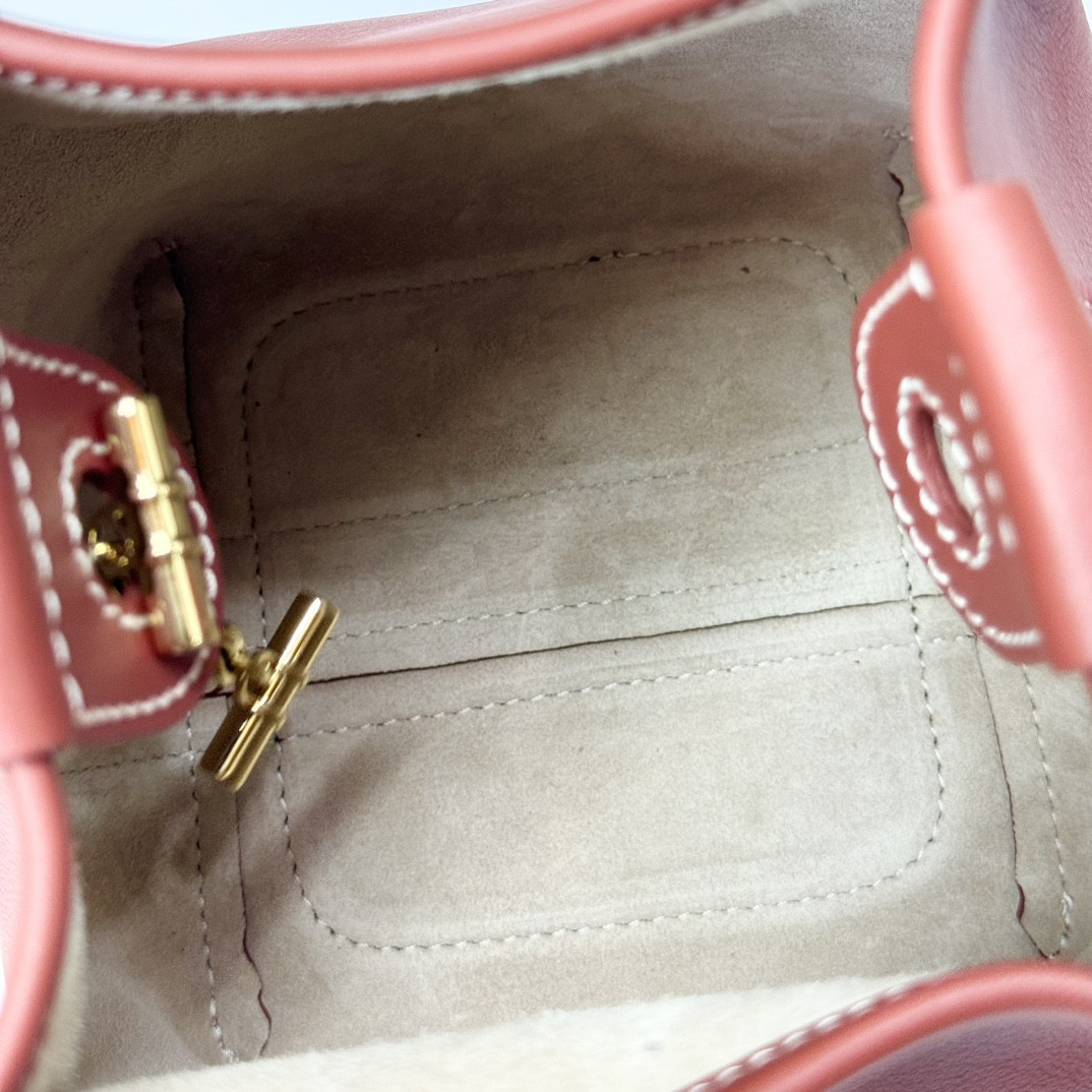 L0r0 P1ana Micro Bale bag  Smooth Calfskin 23 x 16 x 14 cm