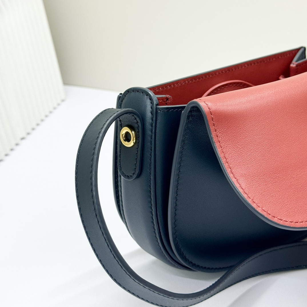 L0r0 P1ana Mini Ghiera Bag 18x13x7 cm