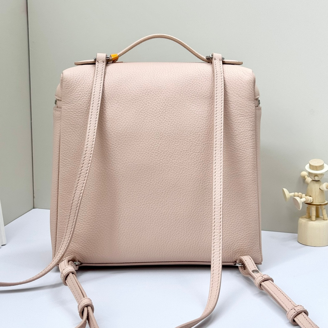 L0r0 P1ana Extra Pocket backpack L23.5 Grained Calfskin 23 x 21 x 8 cm