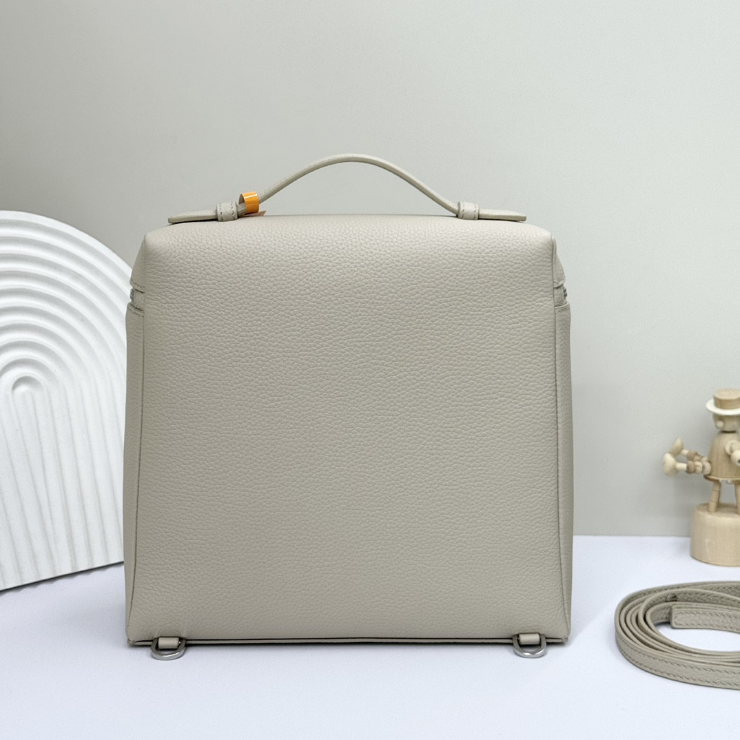 L0r0 P1ana Extra Pocket backpack L23.5 Grained Calfskin 23 x 21 x 8 cm