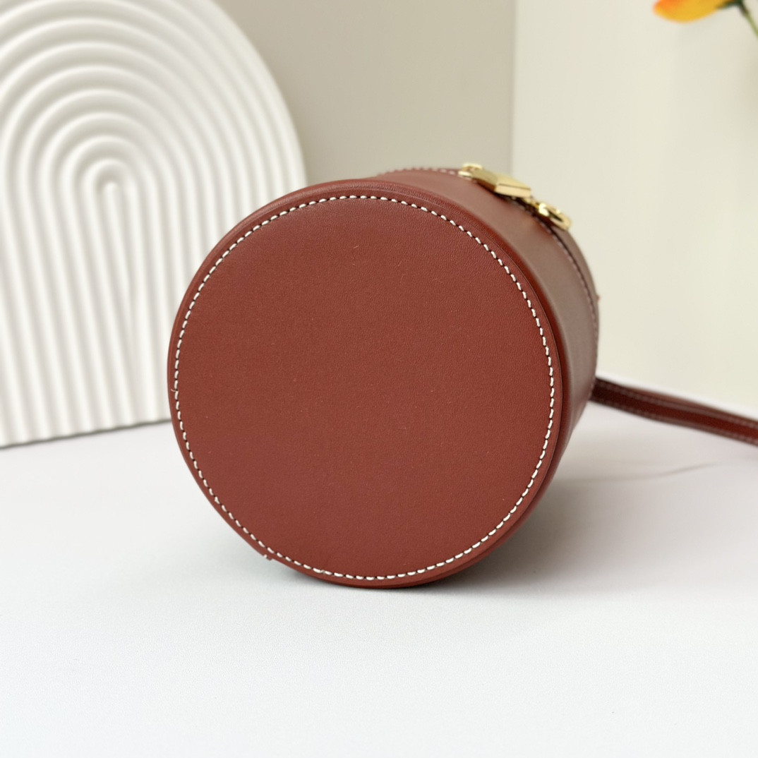 L0r0 P1ana Extra Case Smooth Calfskin 12 x16 x12cm