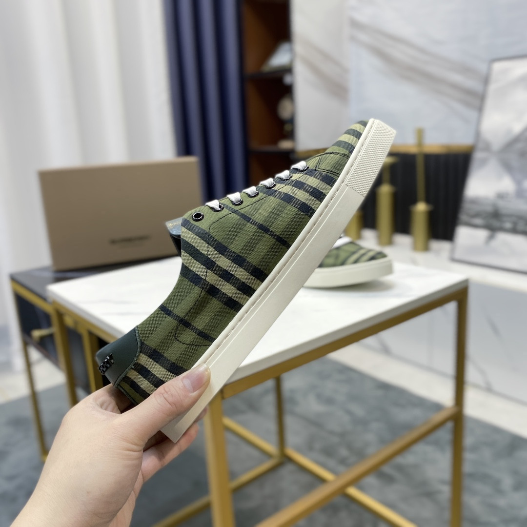 UA Bv*b*rry Check and Leather Sneakers