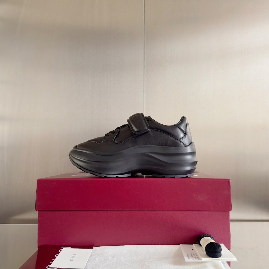 UA Gvc*1 Wave wedge sneaker