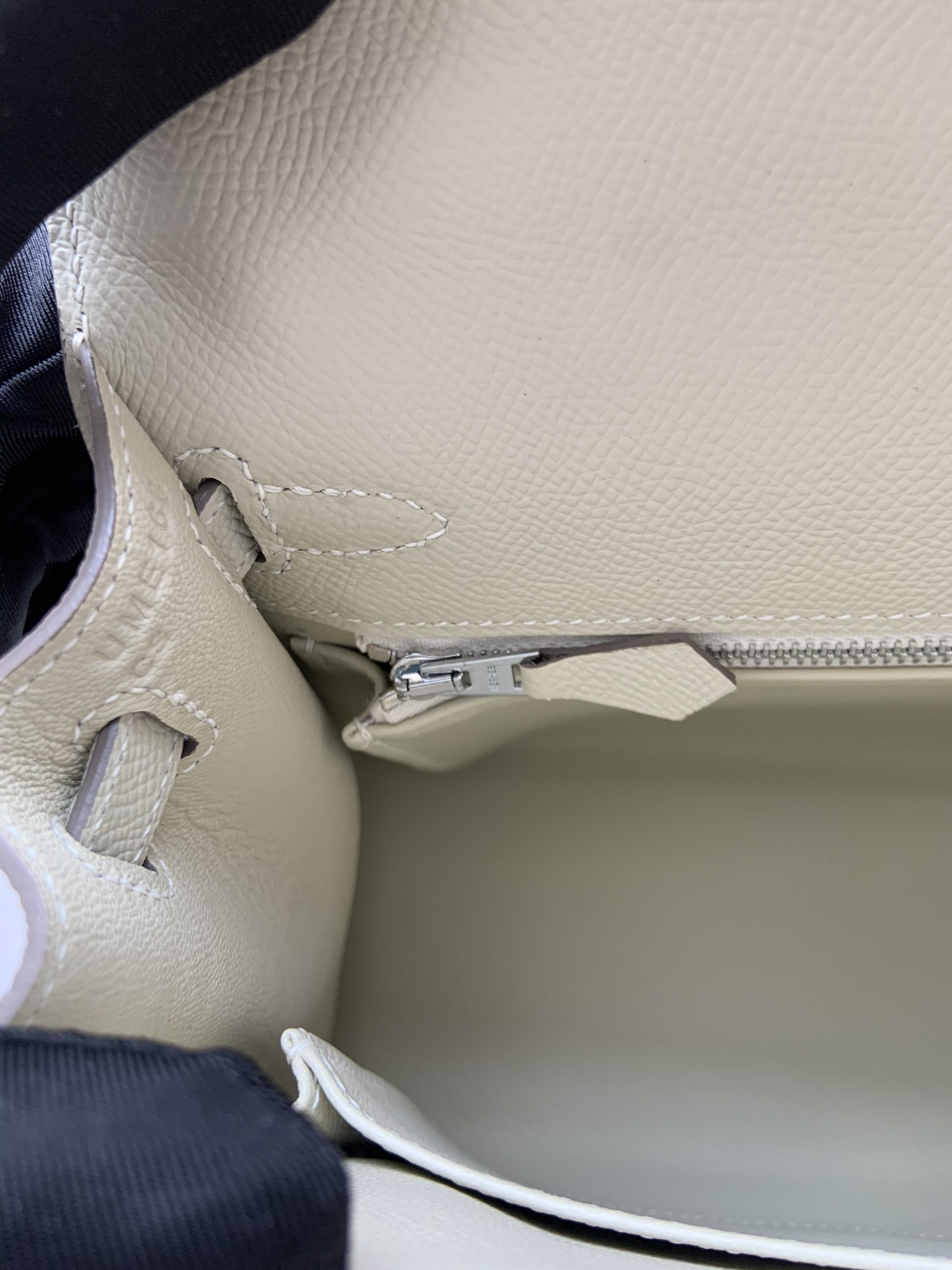 H**me5 Kelly Silver-tone Hardware 25 28