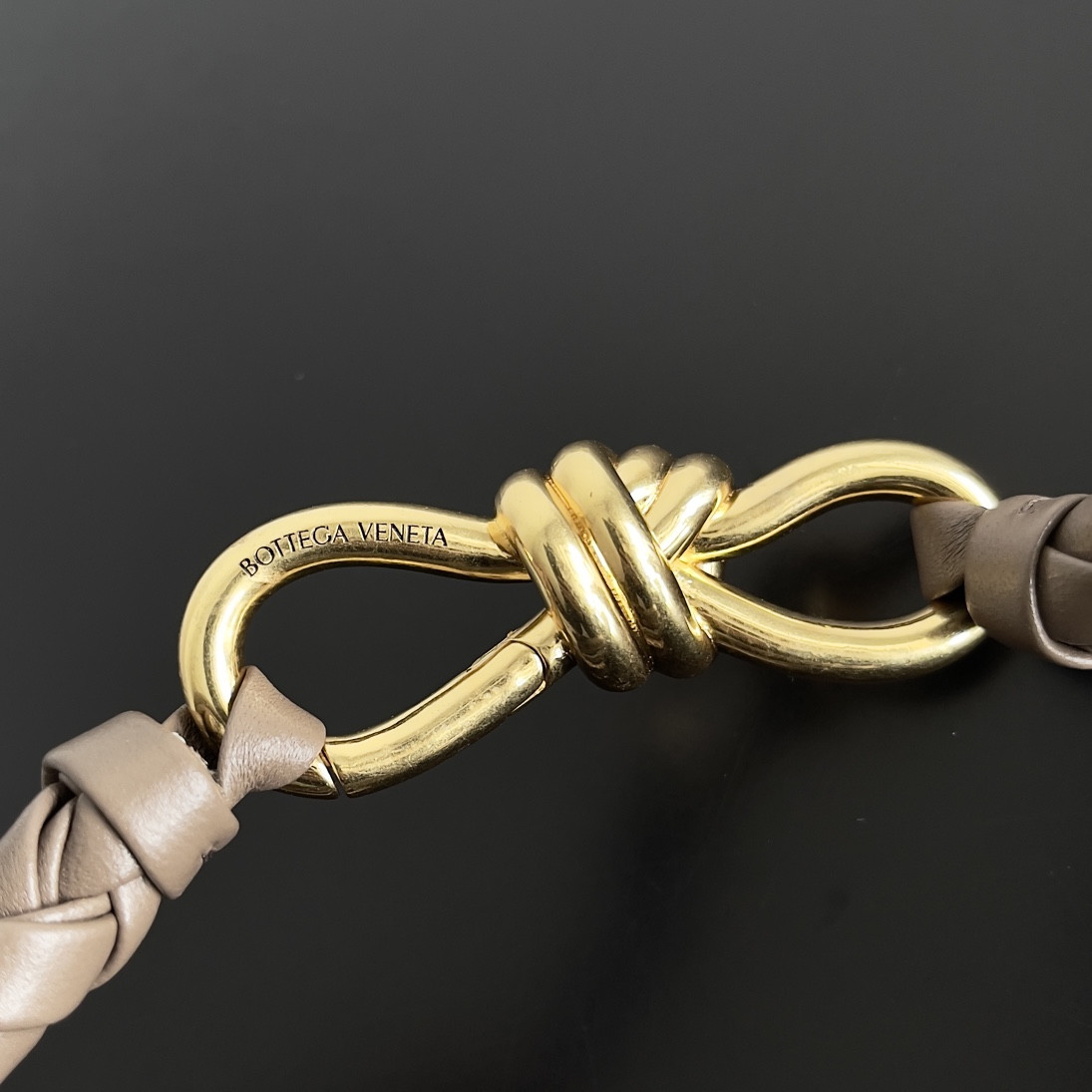 B0tt*ga Ven*ta Medium Andiamo 32x25x11CM