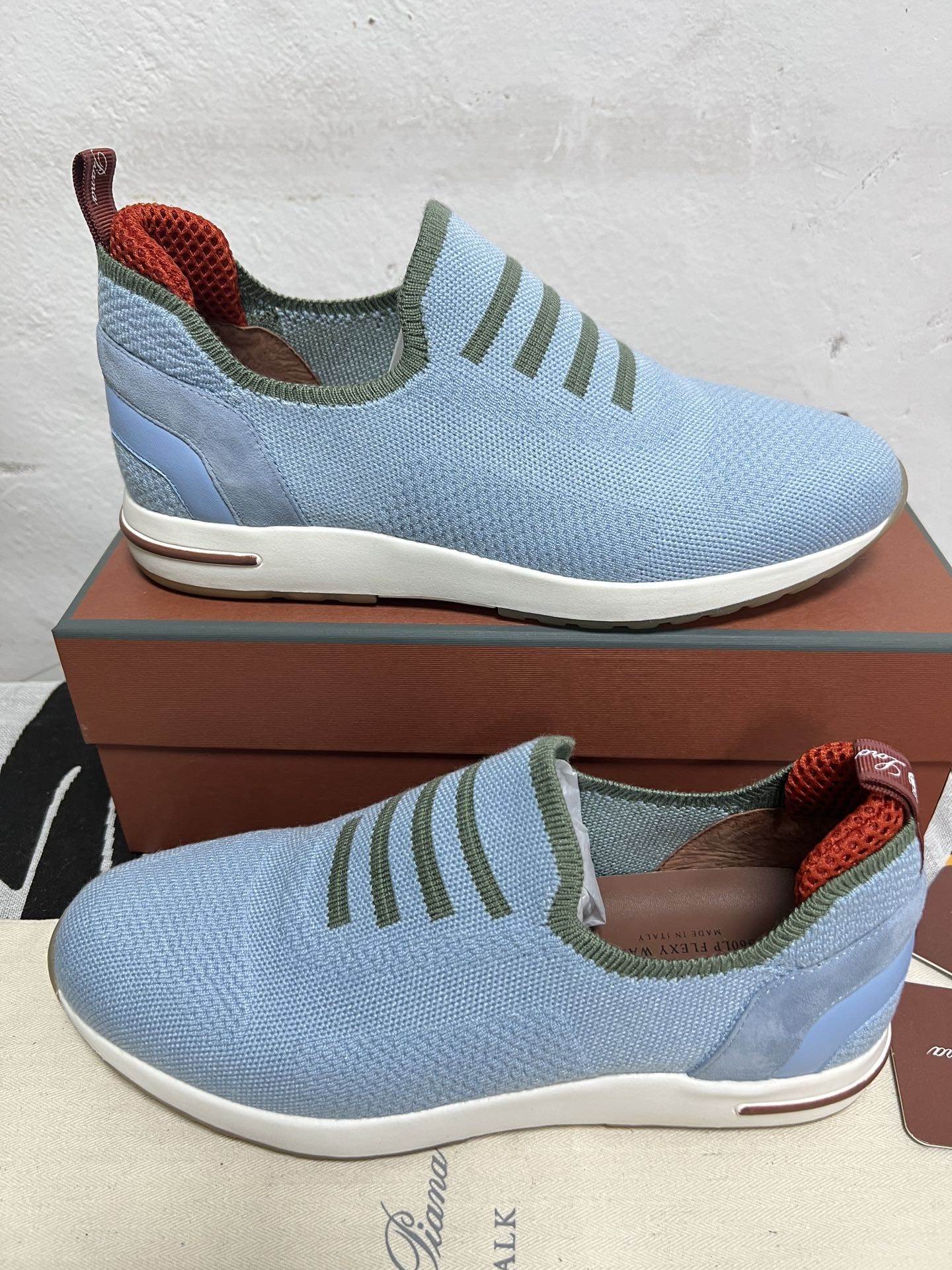 UA L0r0 P1ana 360 LP Flexy Walk Sneaker