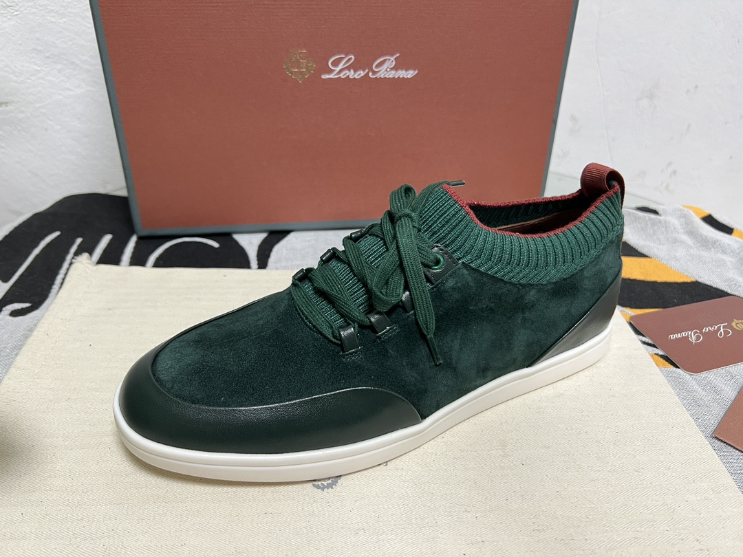 UA L0r0 P1ana Soho Walk Sneaker