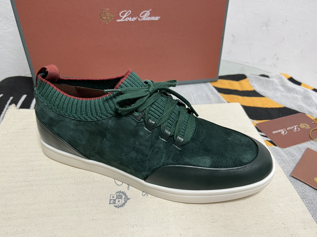 UA L0r0 P1ana Soho Walk Sneaker