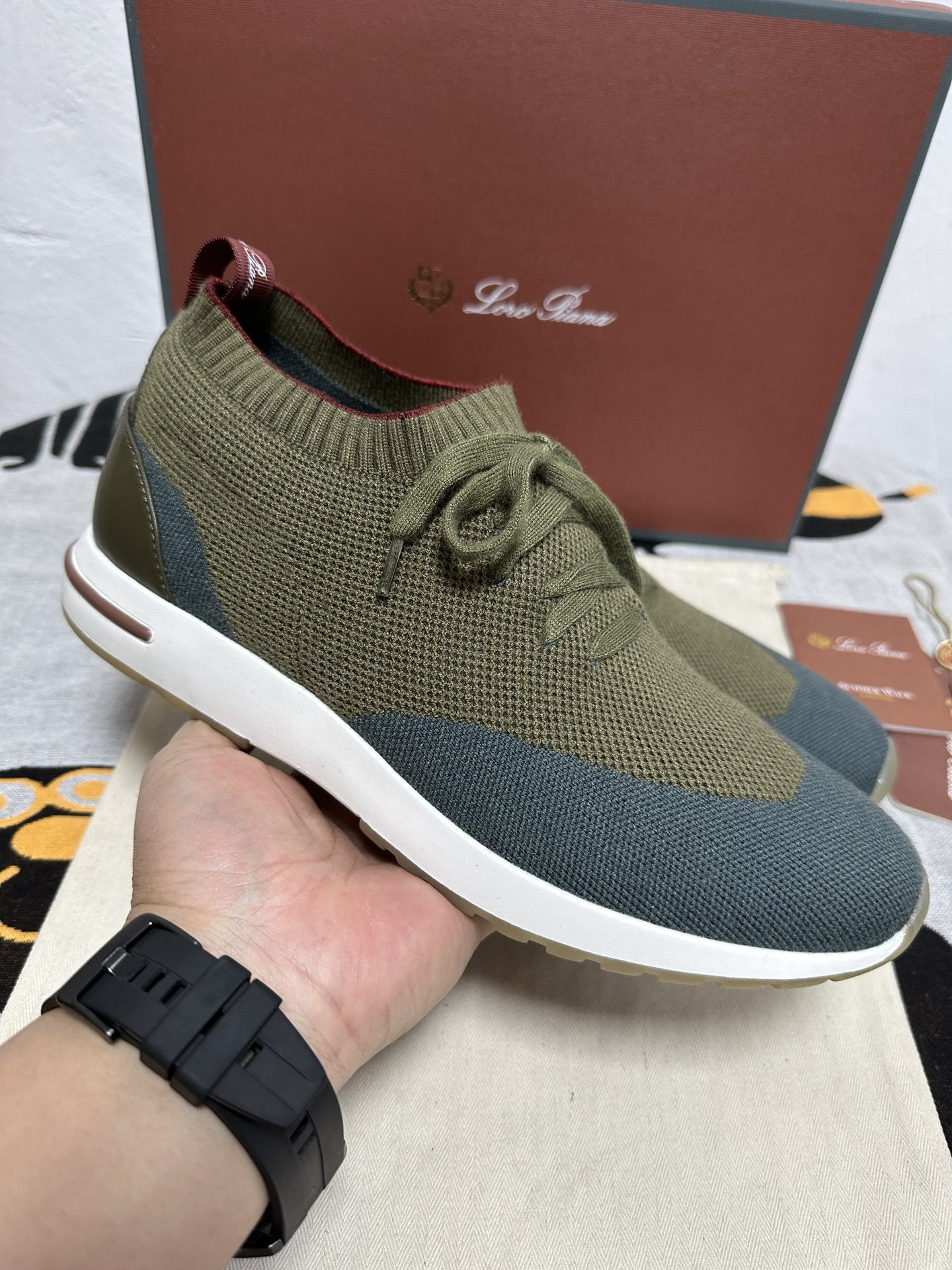 UA L0r0 P1ana 360 LP Flexy Walk Sneaker