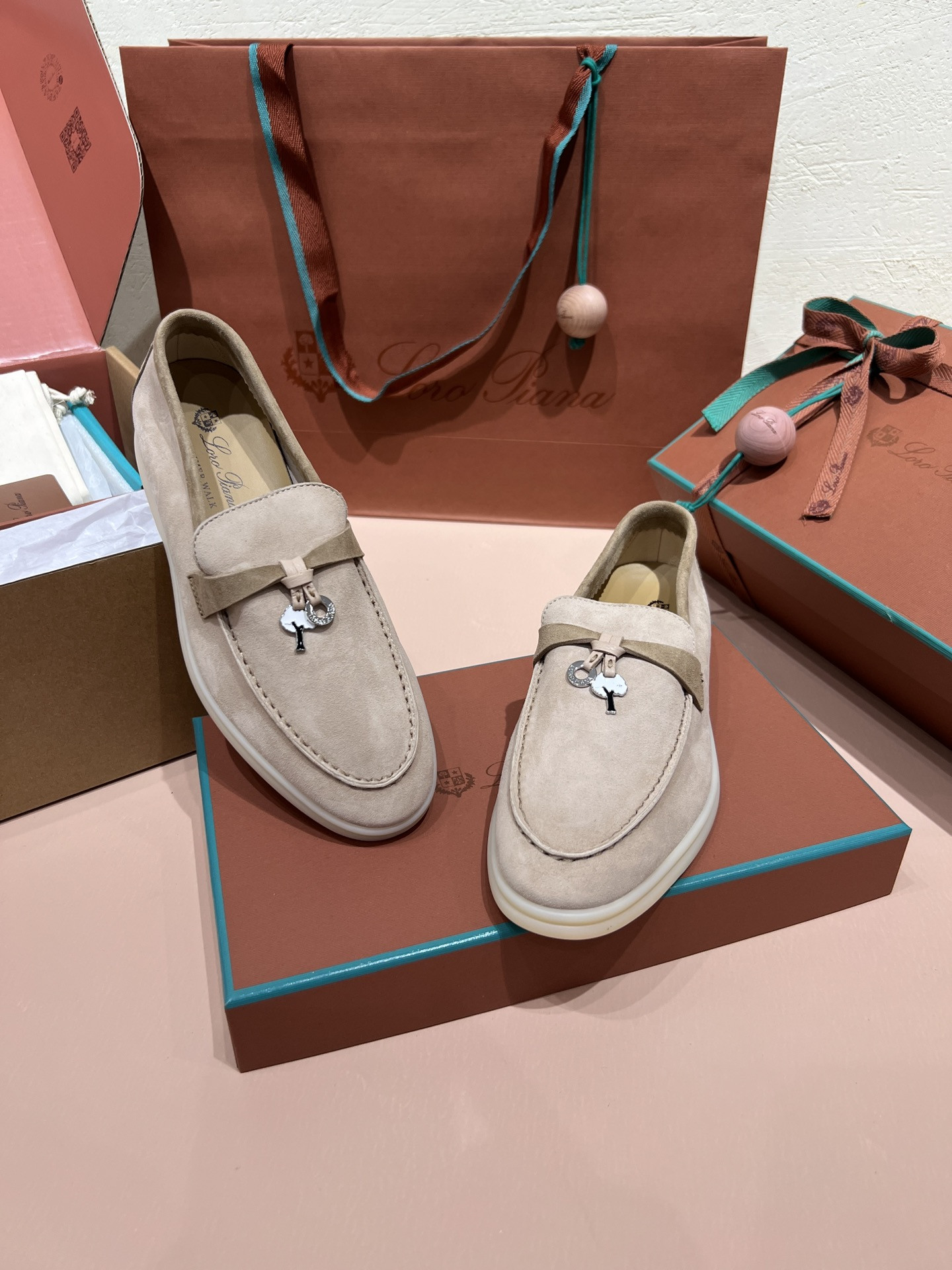 UA L0r0 P1ana Summer Charms Walk Loafers