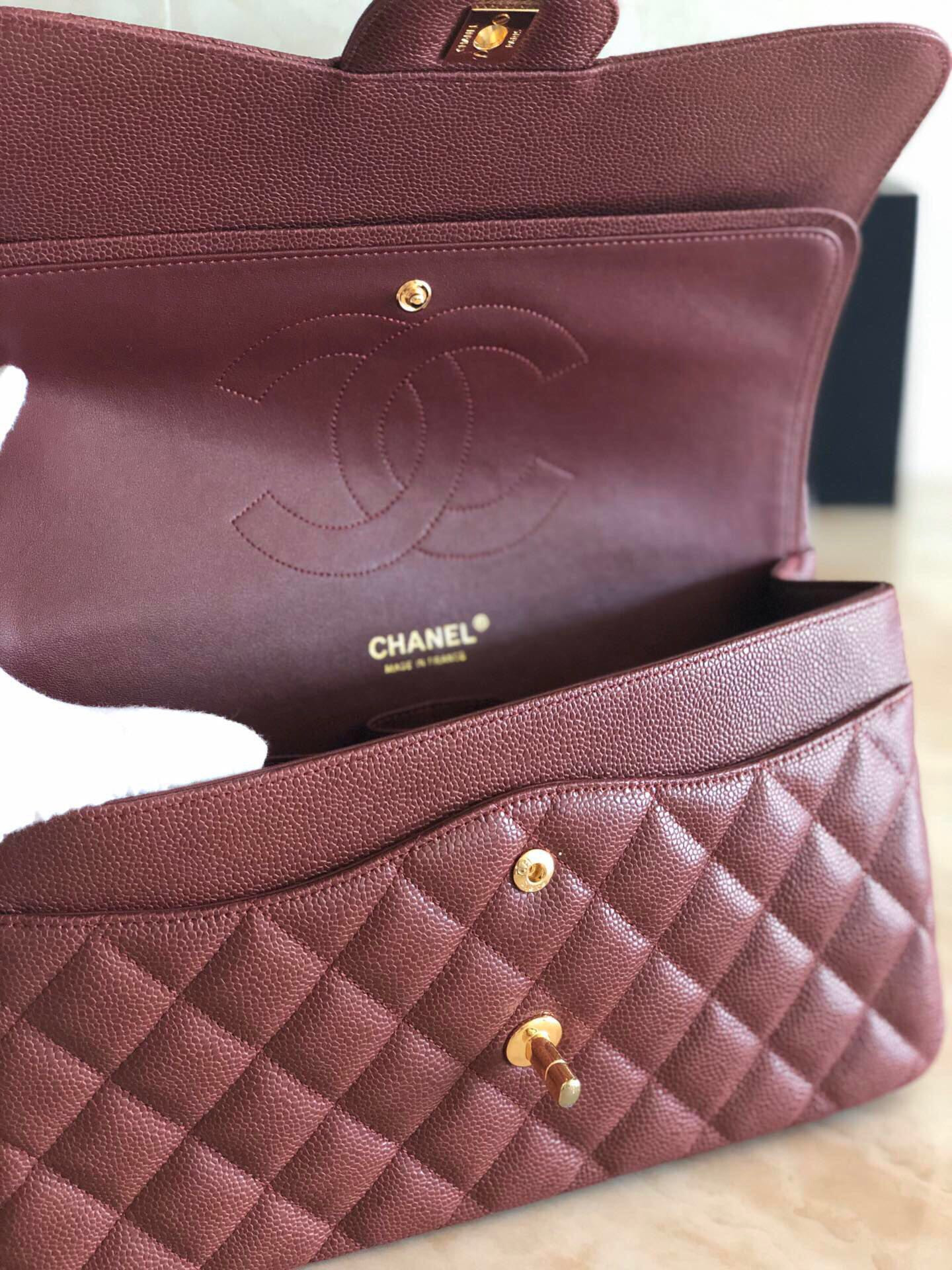 Ch**el Classic Flap Jumbo 30cm CF Gold Hardware 7.6 × 11.7 × 3.9 in