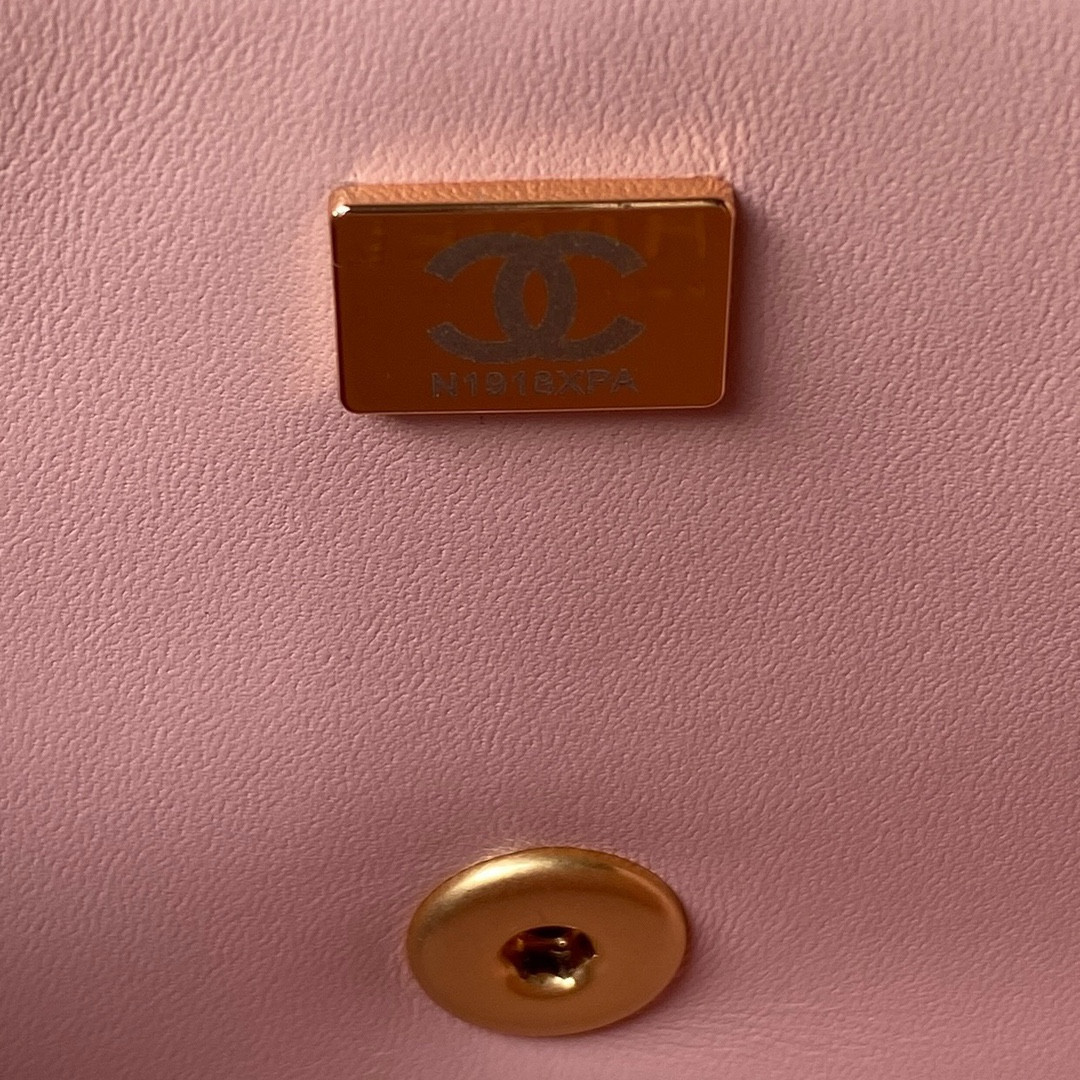 Ch**el MINI CLASSIC HANDBAG WITH TOP HANDLE 12 × 20 × 6 CM