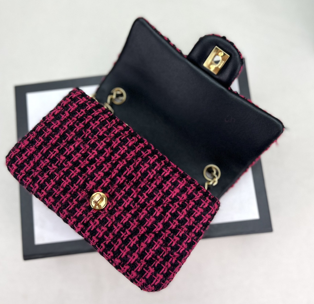 Ch**el Classic Flap Bag 20cm