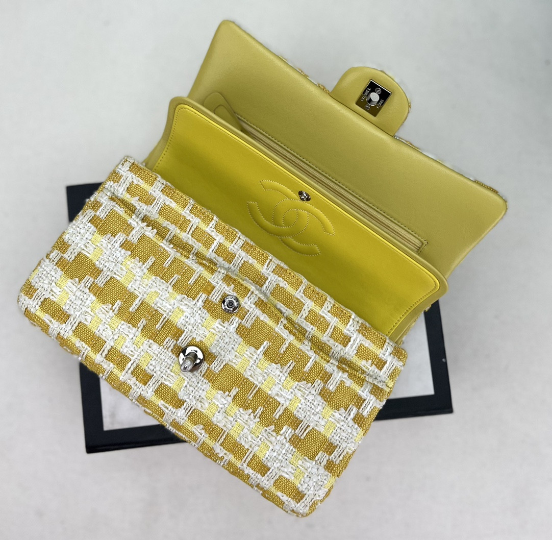 Ch**el Classic Flap Bag 25cm