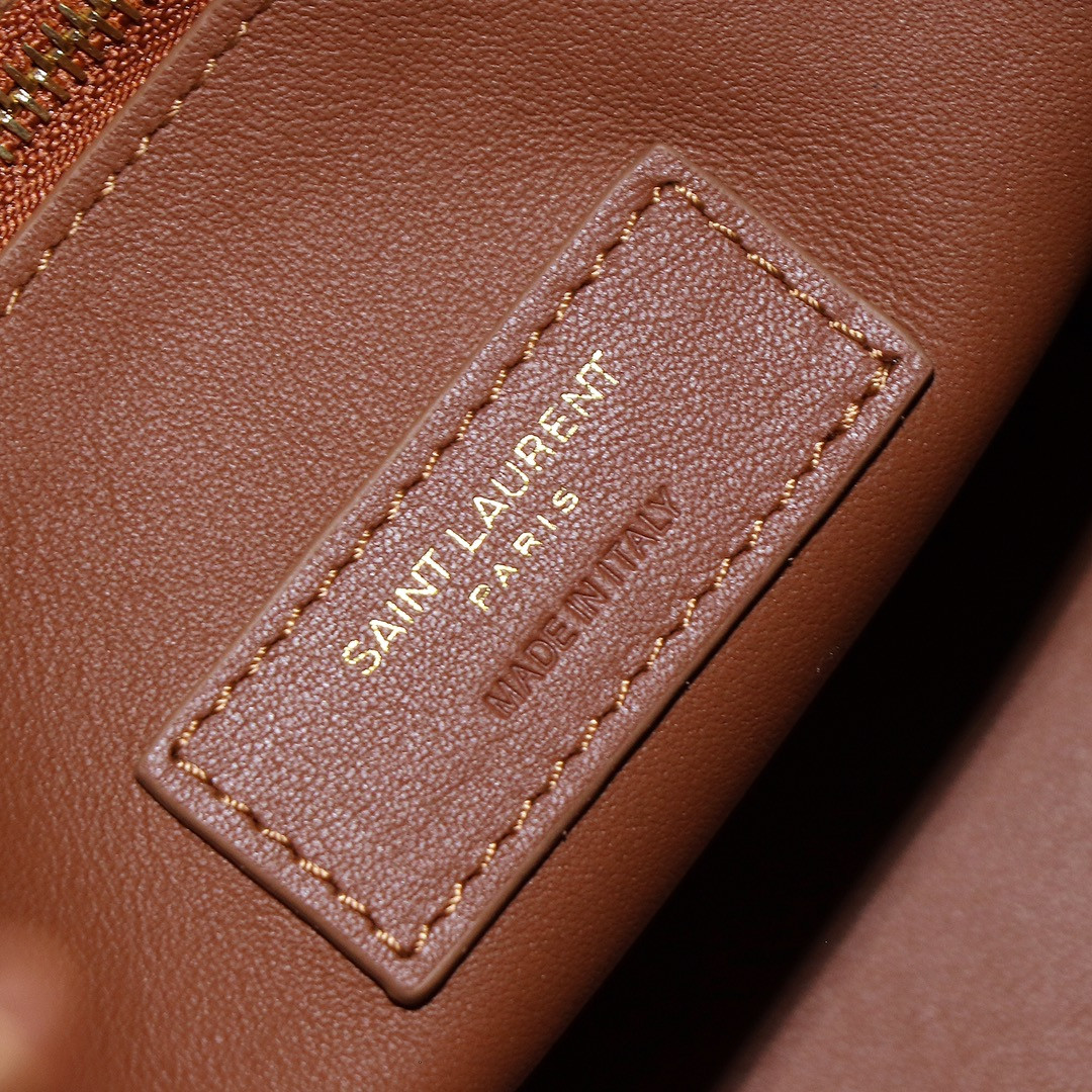 Y51 LE 5 À 7 23x22x8cm