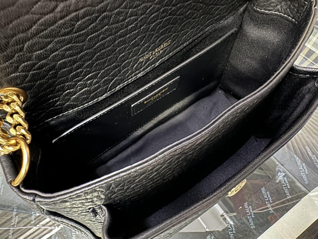 Y51 NIKI 21x16x7.5cm