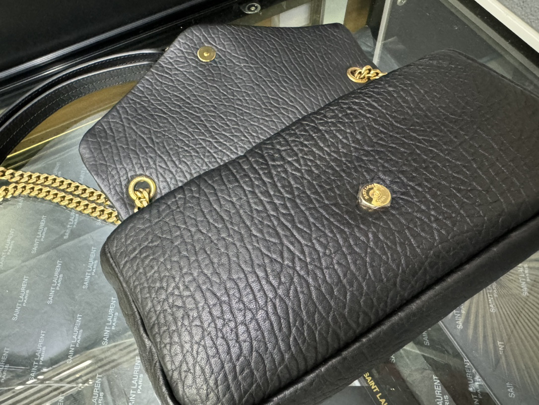 Y51 Calypso small in plunged lambskin 26x14x7cm