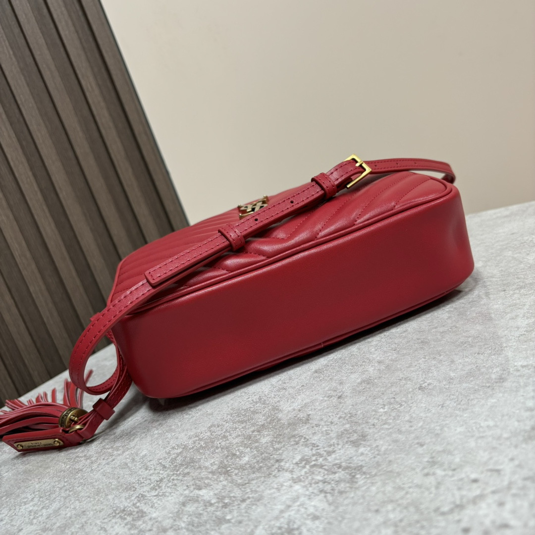 Y51 LOU camera bag in quilted leather 23x16x6cm