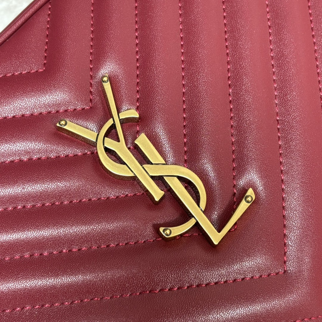 Y51 LOU camera bag in quilted leather 23x16x6cm