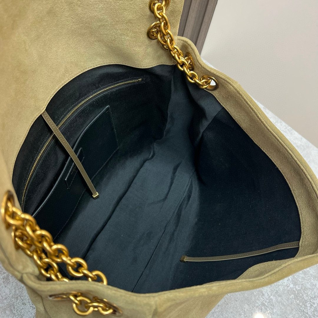 Y51 JAMIE 4.3 in suede 43x29x9cm