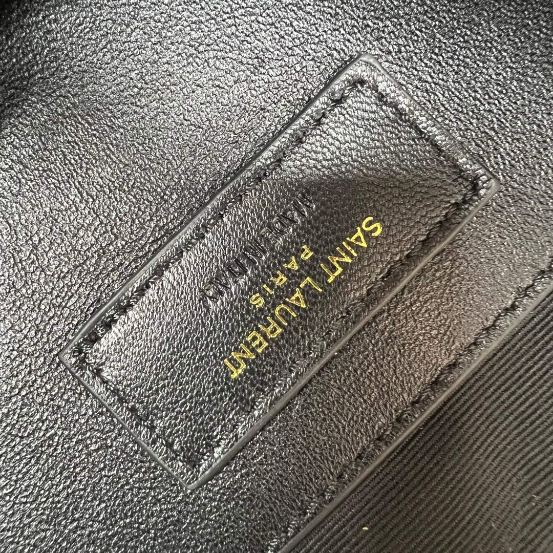 Y51 JAMIE 4.3 in suede 43x29x9cm