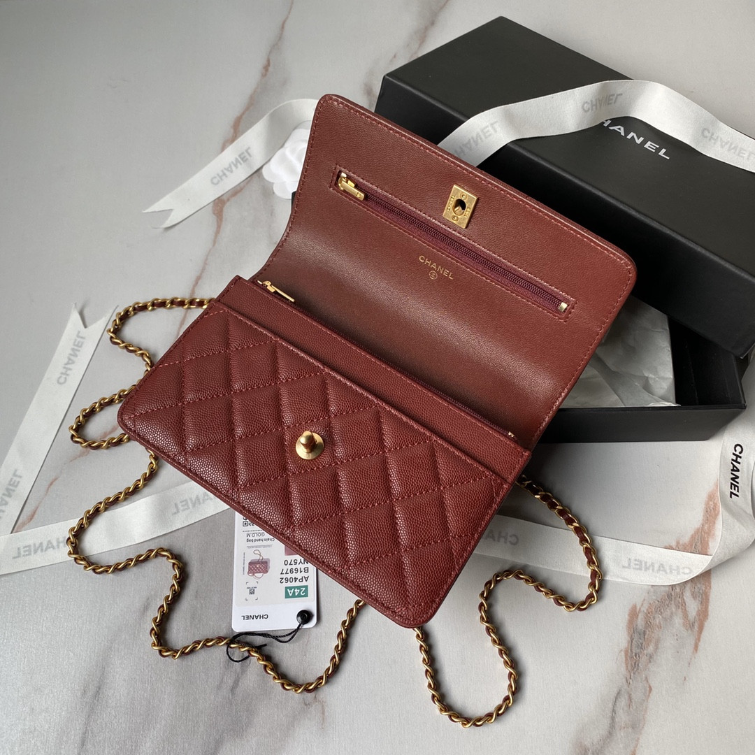 Ch**el WALLET ON CHAIN Grained Shiny Calfskin & Gold-Tone Metal 12 × 19 × 5 cm