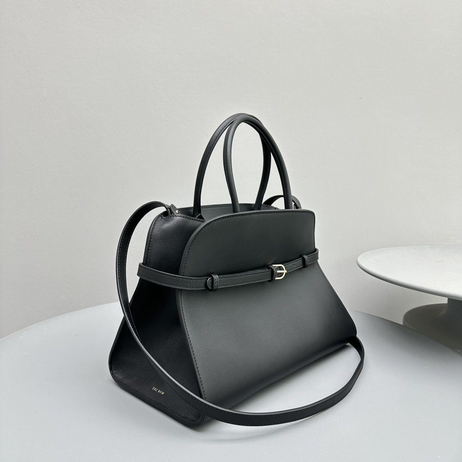 The R0w Margaux belt 12 32x15x25cm