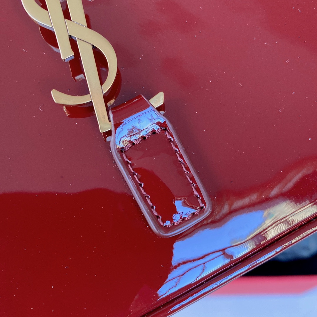 Y51 LE 5 À 7 Mini (Patent Leather) 19 x 11.5 x 4.5 CM