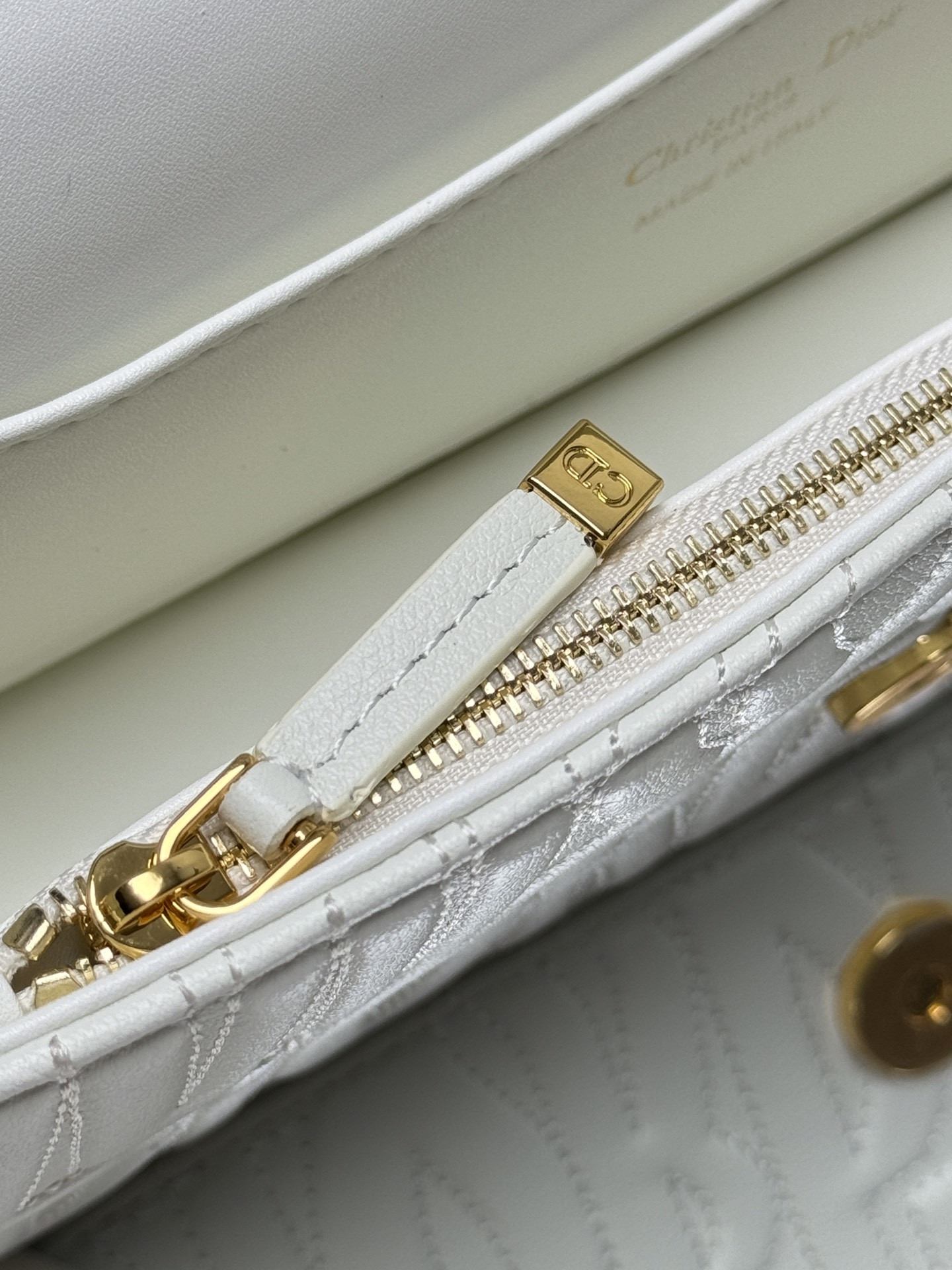 D10r Miss D10r flap bag 22 x 11 x 6 cm